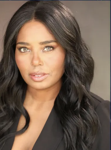 Featured celebrity tour guest Shar Jackson portrait