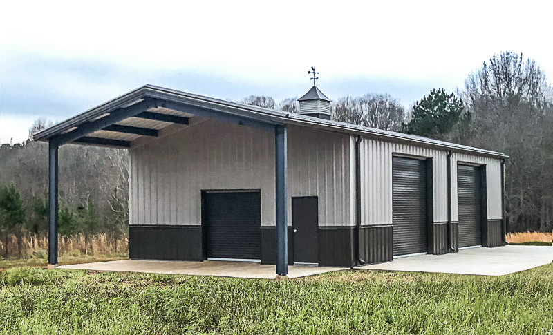 Modern agricultural metal barn by Abilene Metal Building