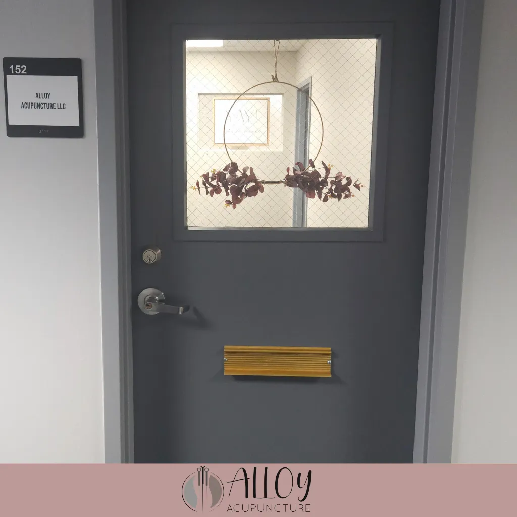 front entrance to the professional and welcoming acupuncture clinic located in woodbury mn.