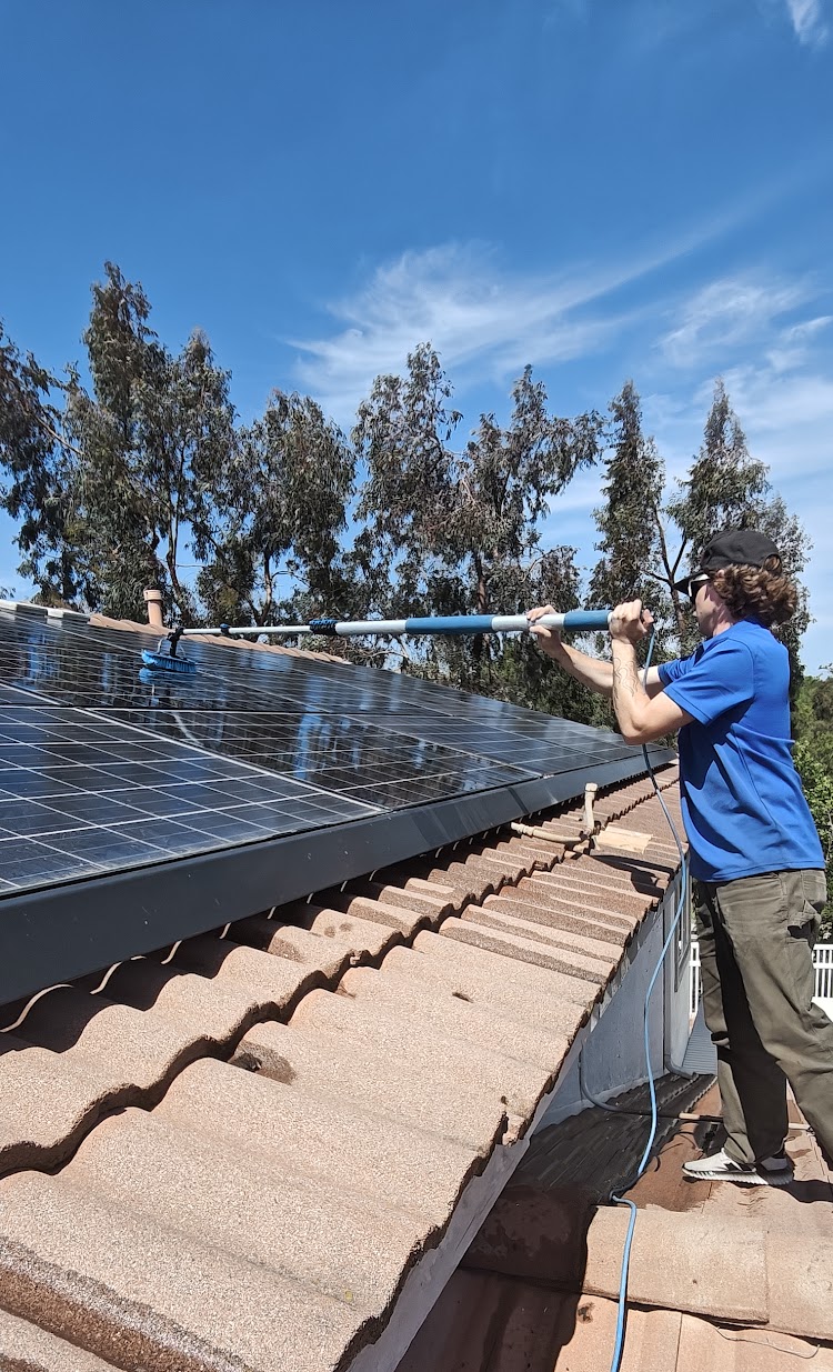 Solar Cleaning in Temecula, Murrieta & Hemet And Surrounding Areas