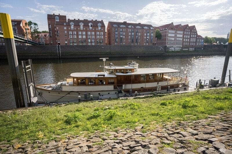 Standesämter in Bremen - Motoryacht NEDEVA 1930