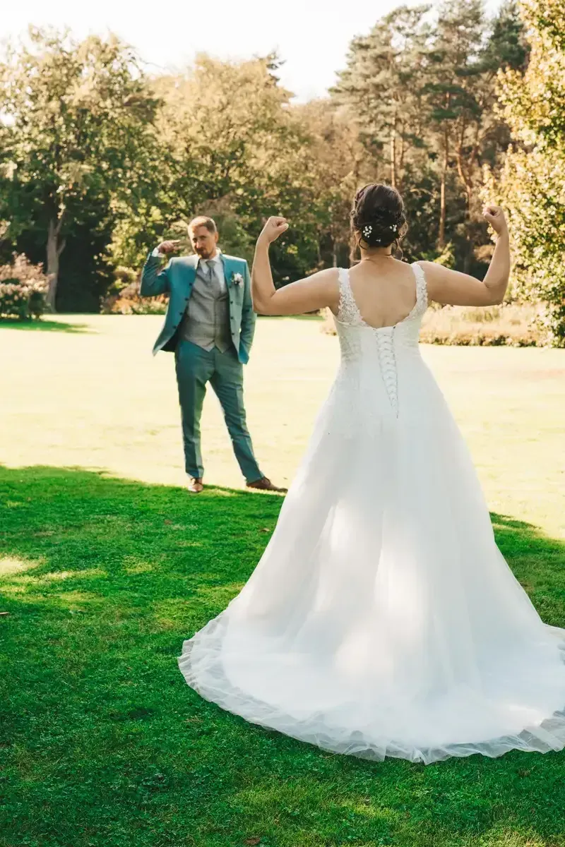 Russische Hochzeit mit opulenter Tischdekoration – videograf-russische-hochzeit
