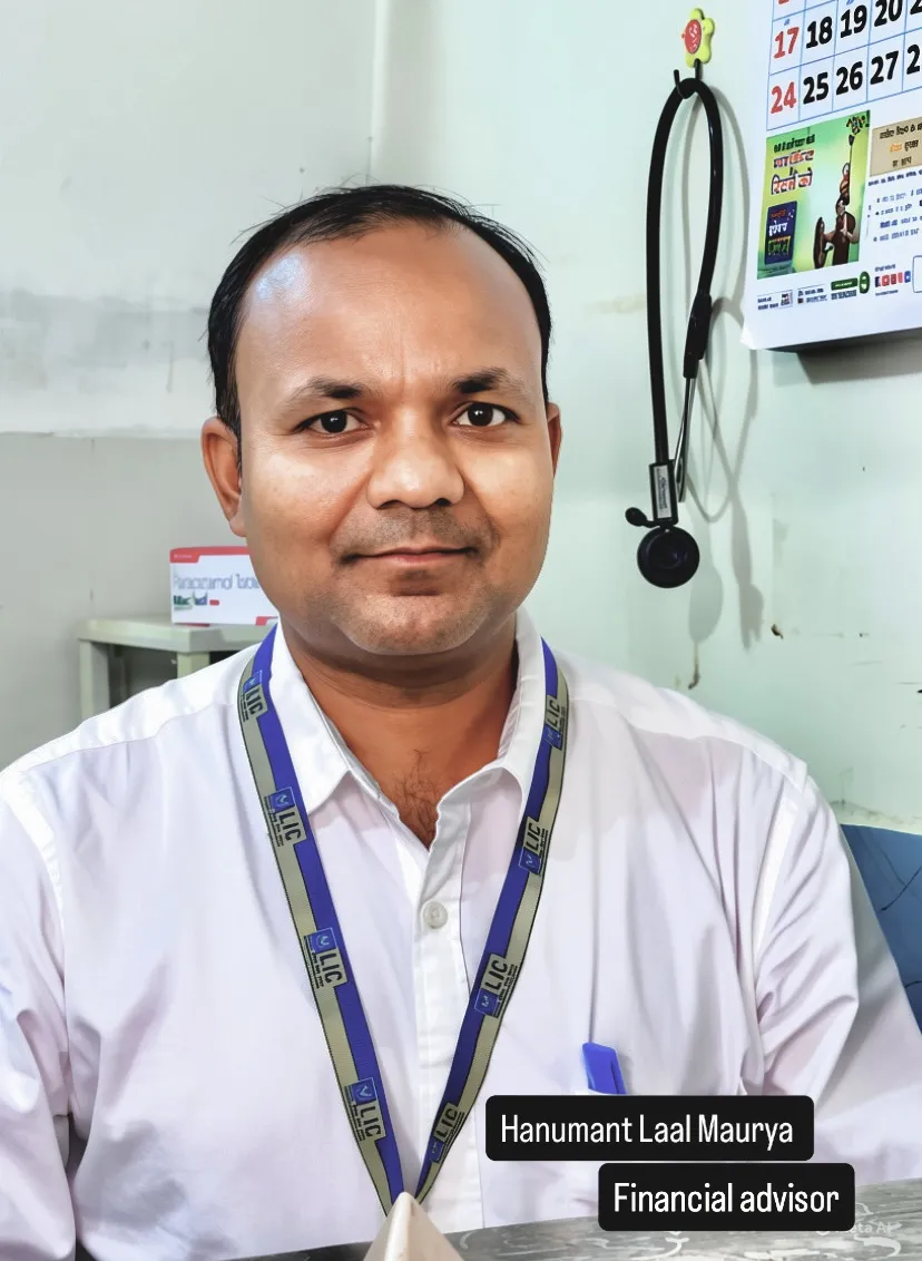 Professional portrait of Hanumant Lal Maurya, Child Financial Planner