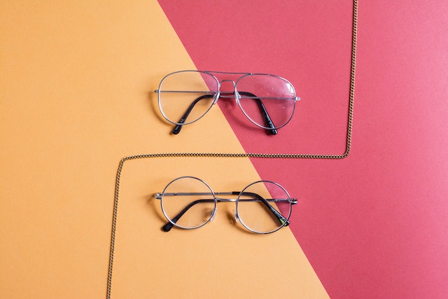 a pair of glasses on a chain
