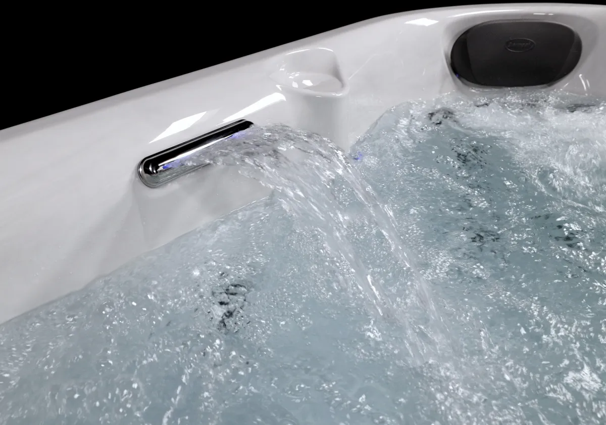 J-225 Hot Tub
