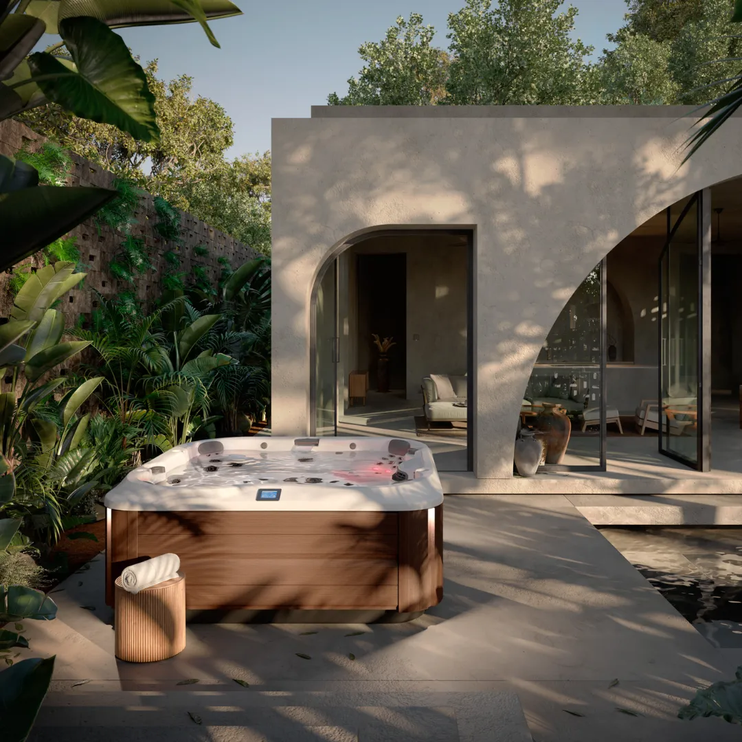 Jacuzzi J-300 Backyard Hot Tub