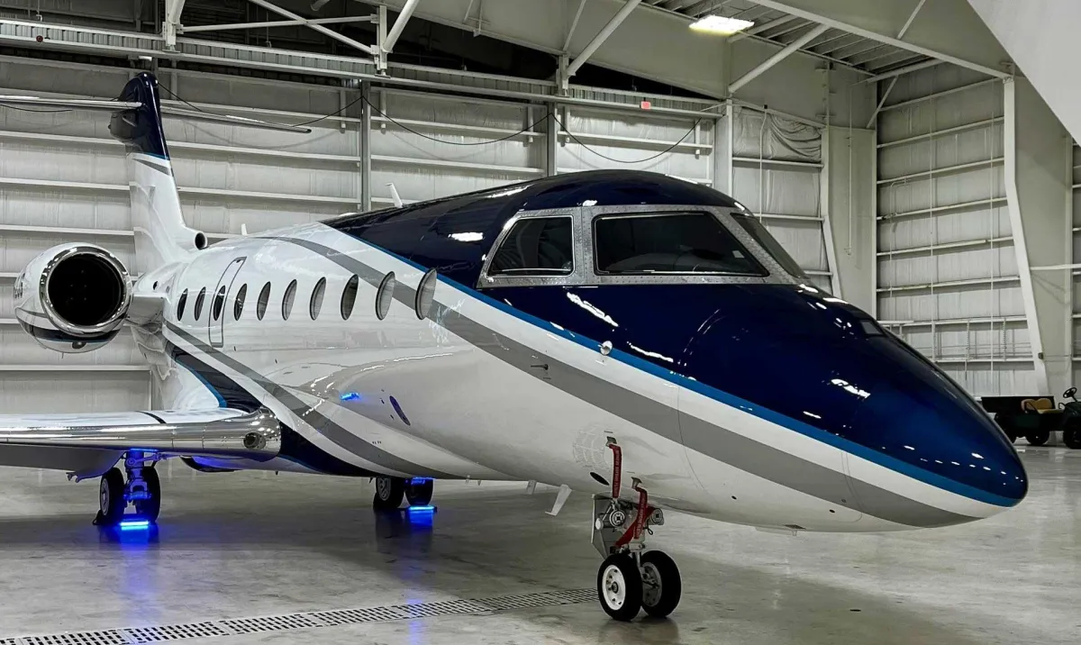 Aircraft detailing Gilbert