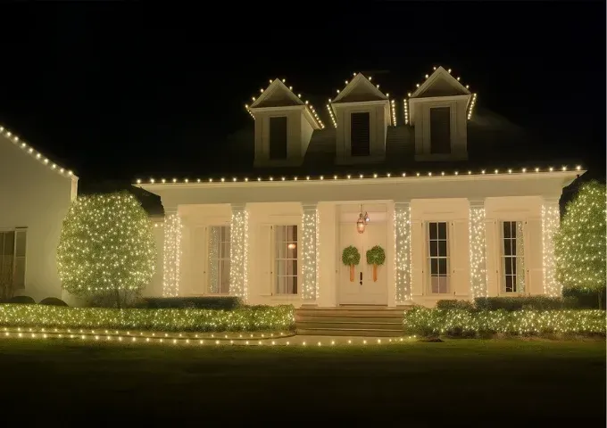 Classic warm white roofline lighting