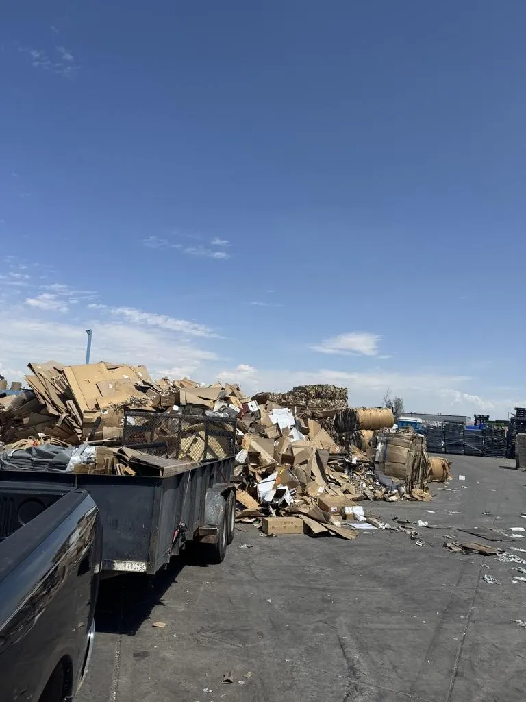 man wearing green crew-neck t-shirt