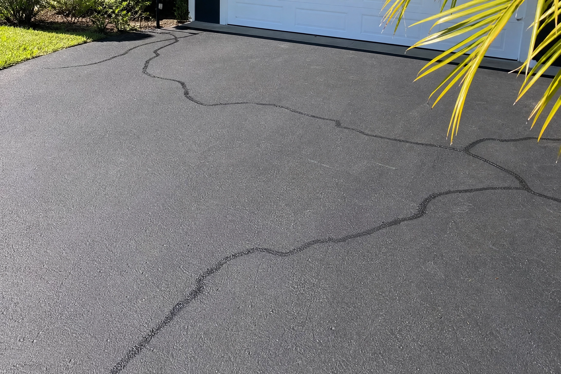 Gainesville, FL Asphalt Crack Filling & Repair
