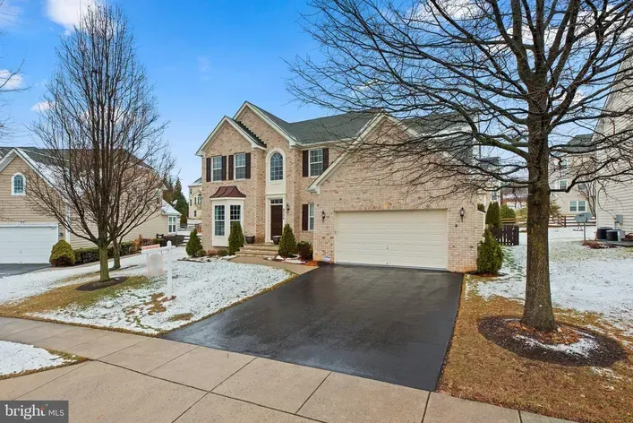 Frederick Concrete builds and installs driveway