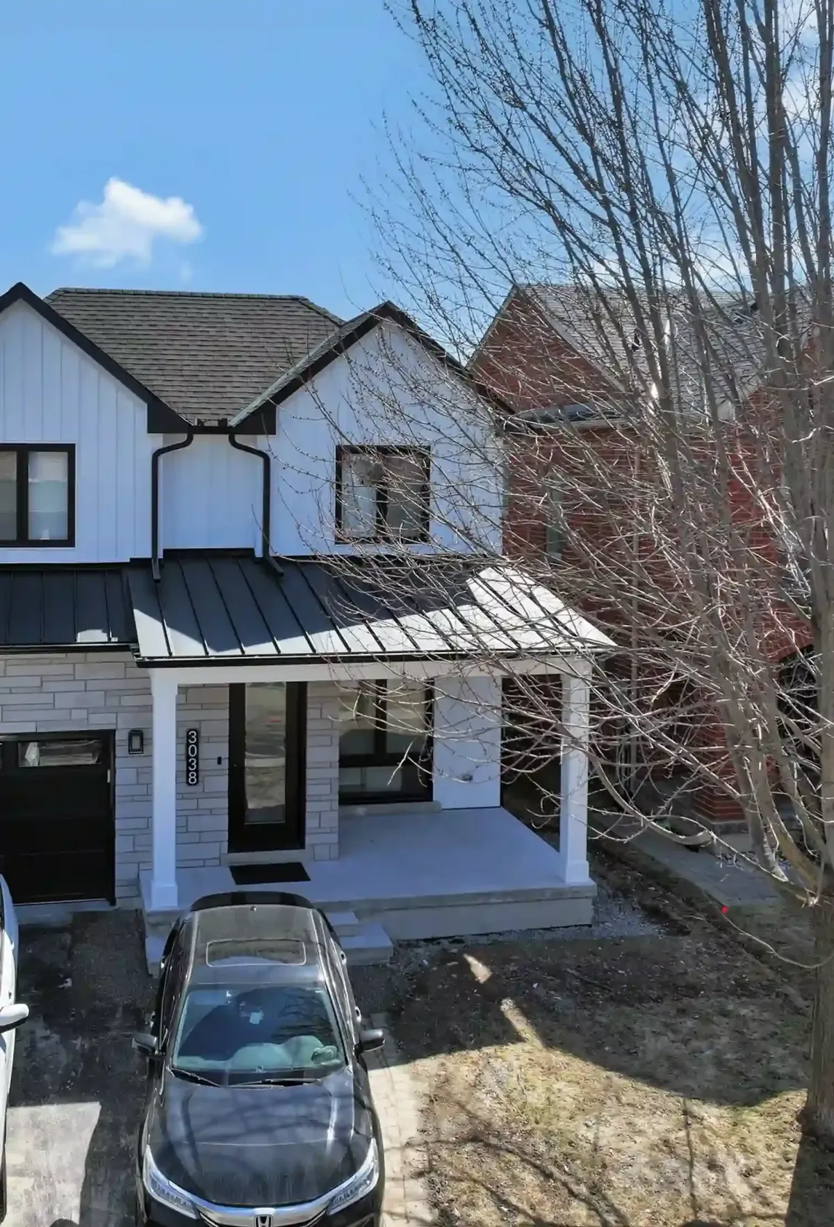Warning Signs Your Toronto Roof Needs Professional Roofing Services