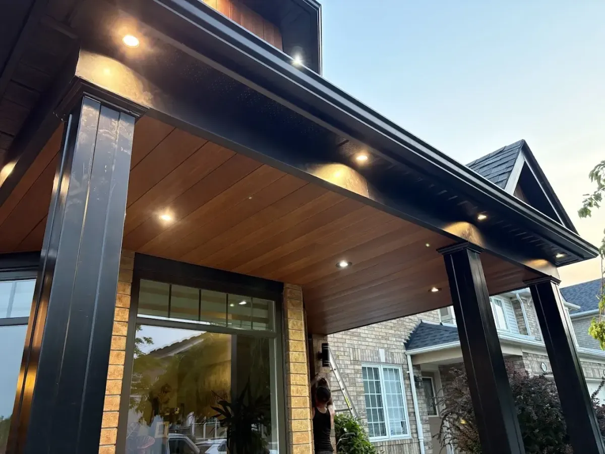 Soffit and Fascia Repair in Toronto: What Homeowners Need to Know