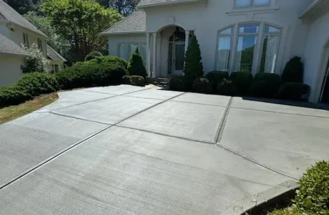 Dallas Concrete builds and installs Patio