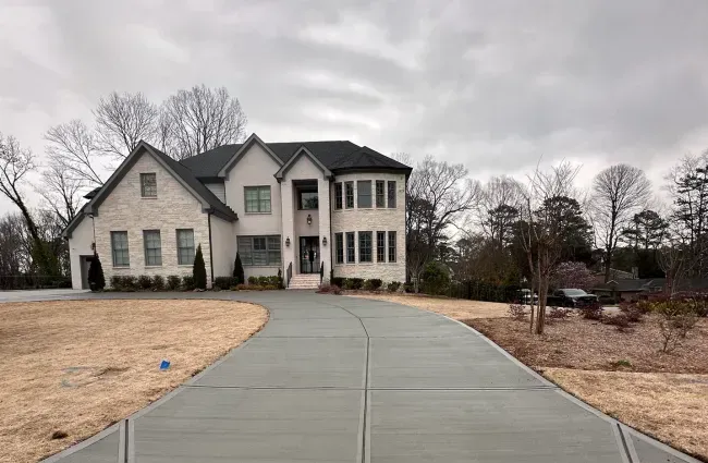 Dallas Concrete builds and installs Driveway