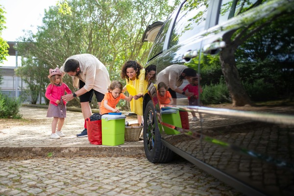 Family Car Rental in Los Angeles