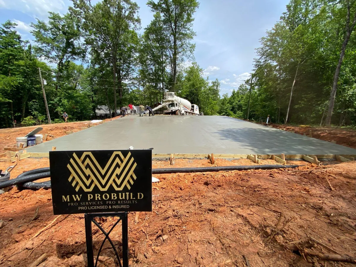 Boca Raton Concrete builds and installs driveways