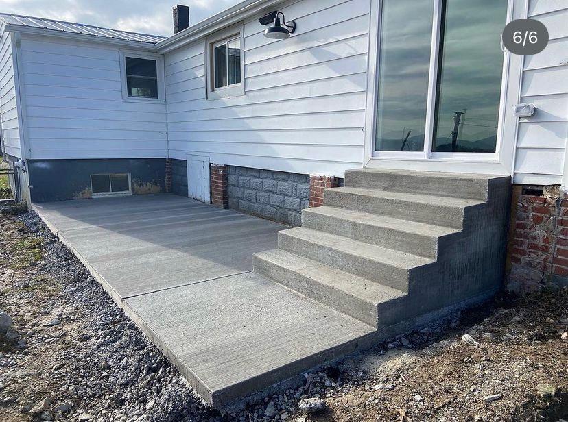 MW ProBuild Concrete builds and installs concrete slab.
