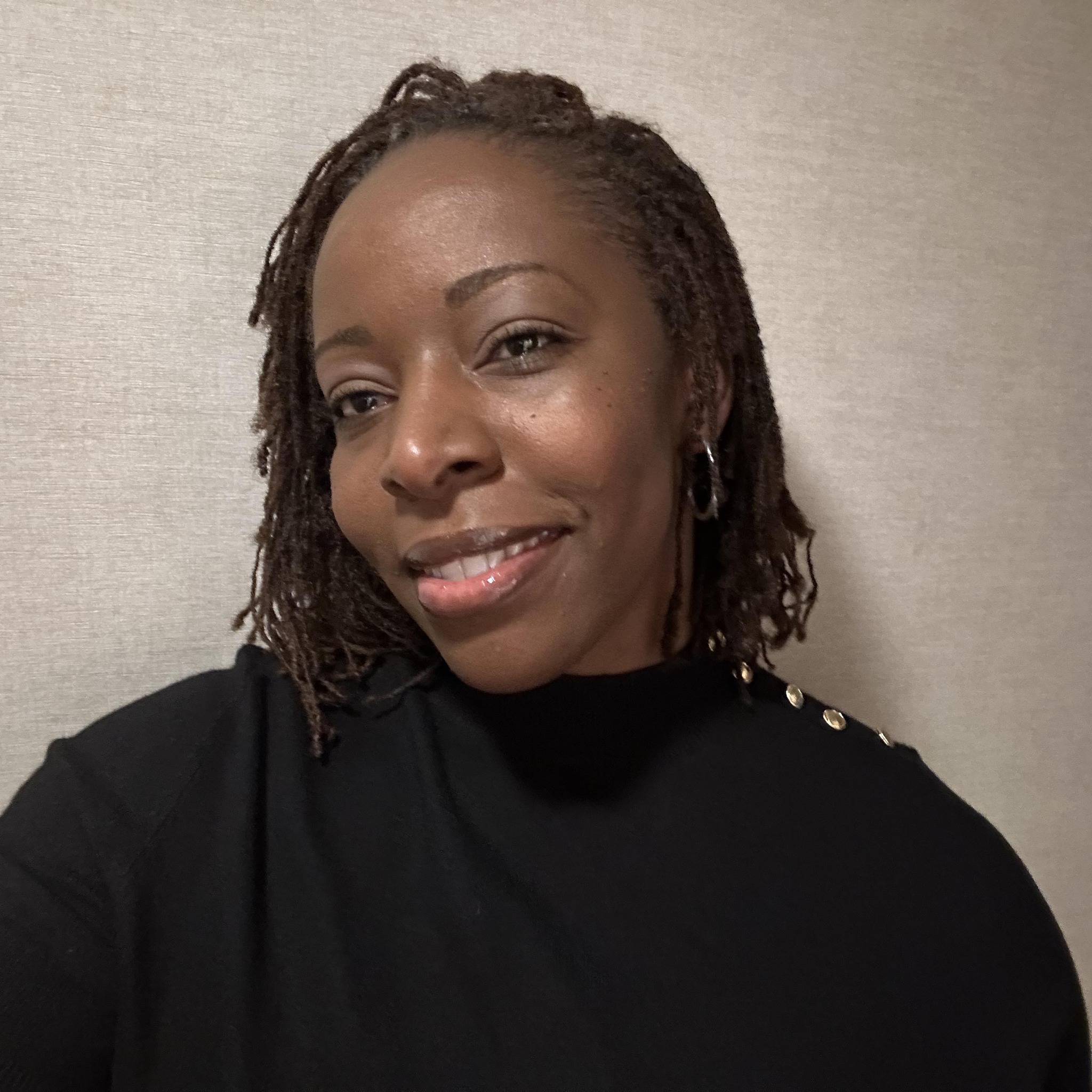 Kelli J. Ramirez headshot