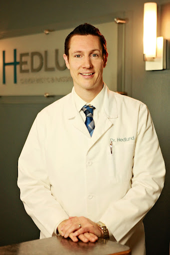 Portrait of Dr. Bryan Hedlund