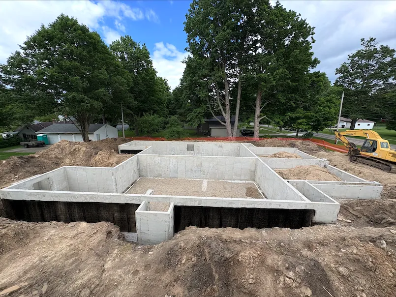 Poured concrete foundation for a new home