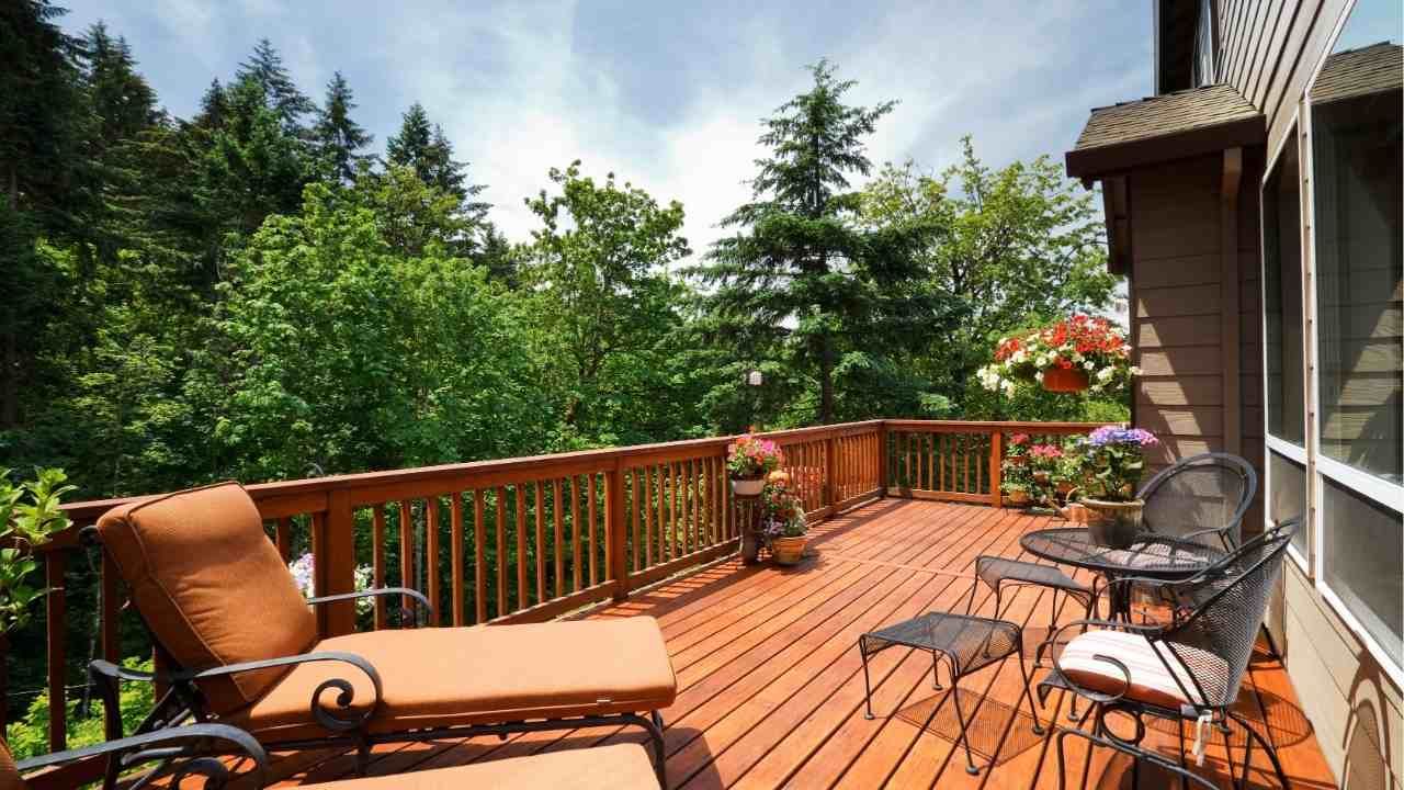 DIY Deck Staining: Step-by-Step Instructions for Beginners