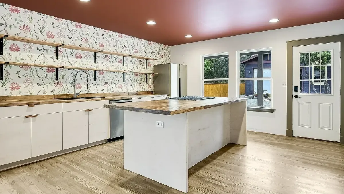 Remodeler, University Hills, TX 