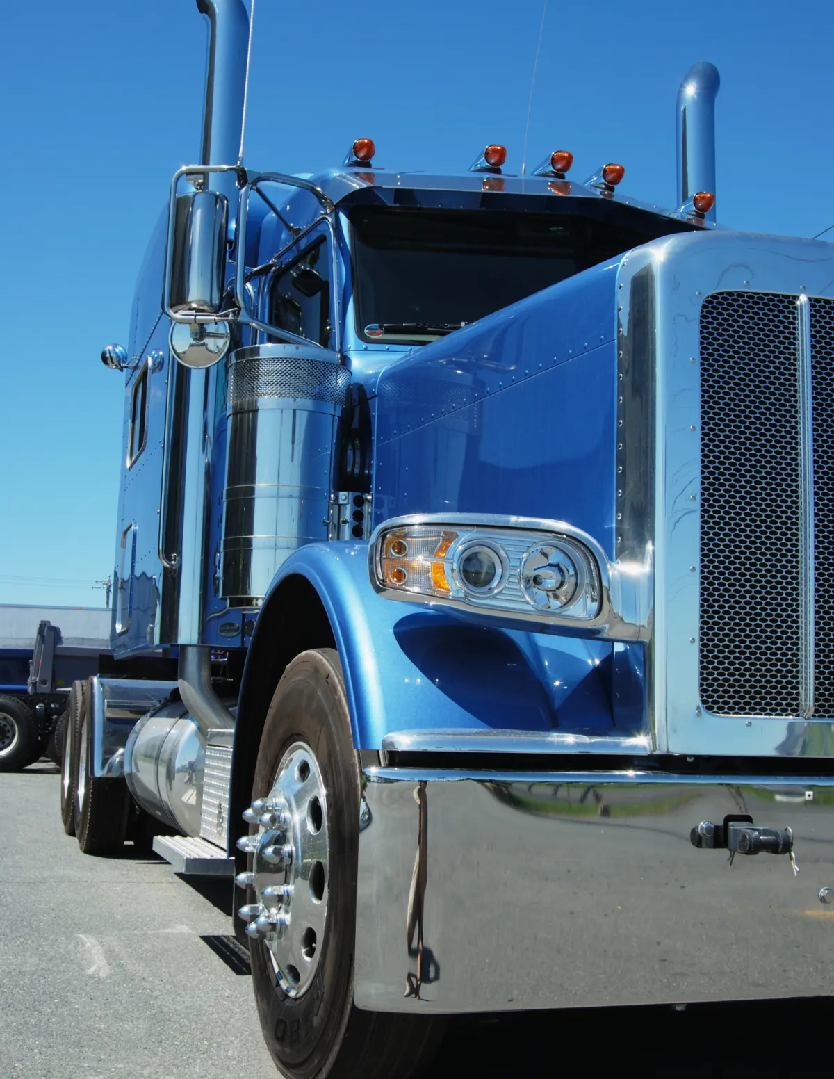 Local and long-distance trucking solutions for warehouses, businesses, and individuals