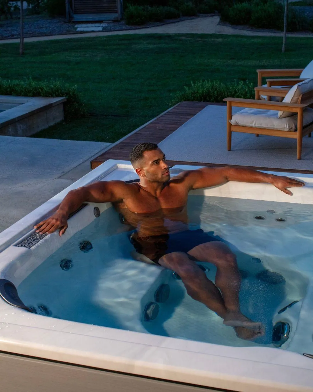 jacuzzi massage chair