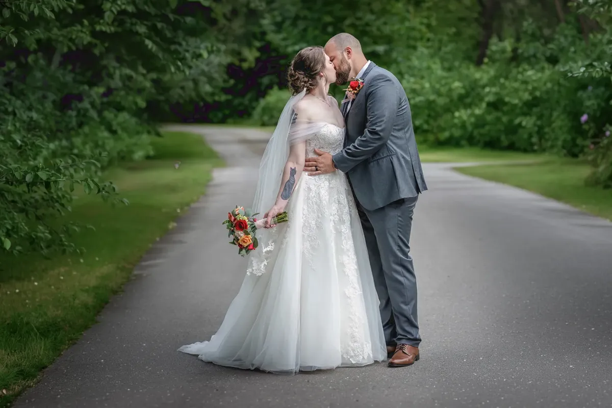 See the best secret to natural, timeless wedding portraints that never feel stiff. 