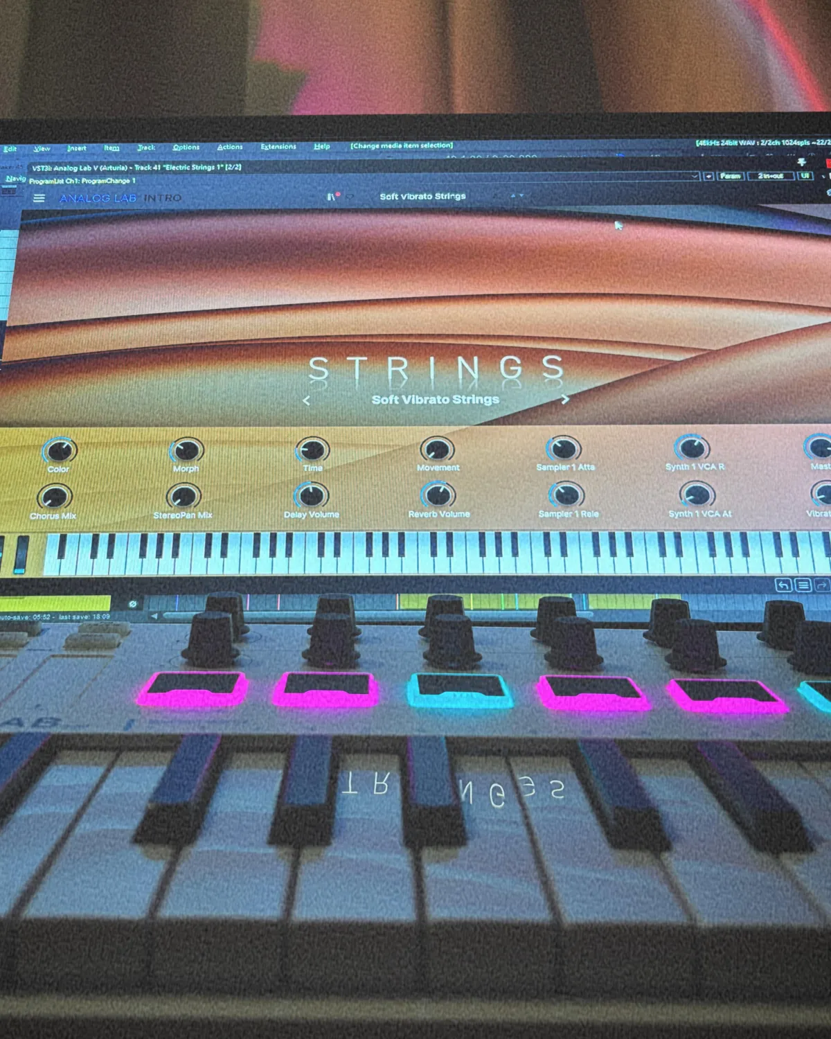 Arreglos y teclados ambientales para adoración