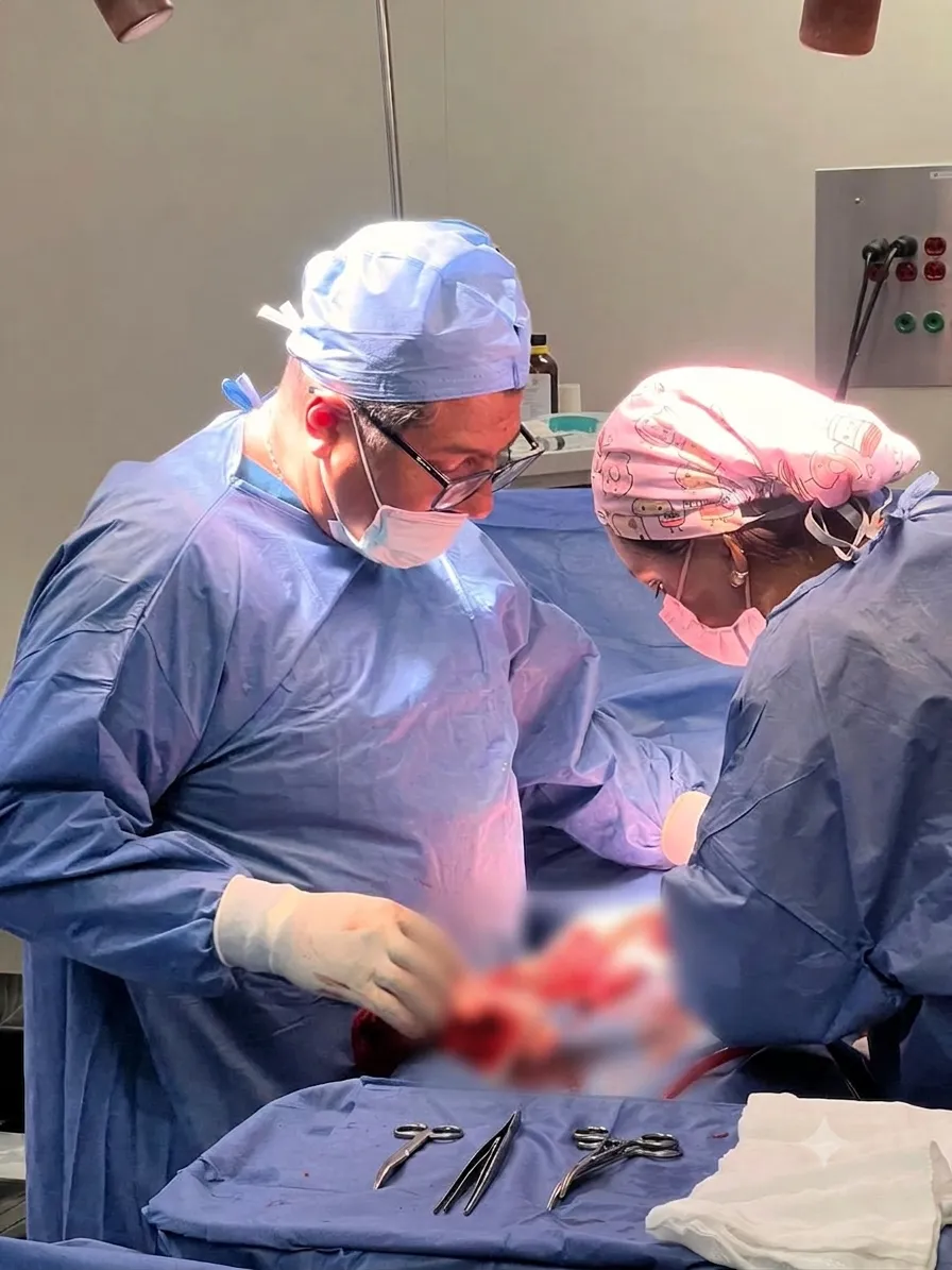 Consultorio de terapia humanista en Mérida, iluminación cálida y segura