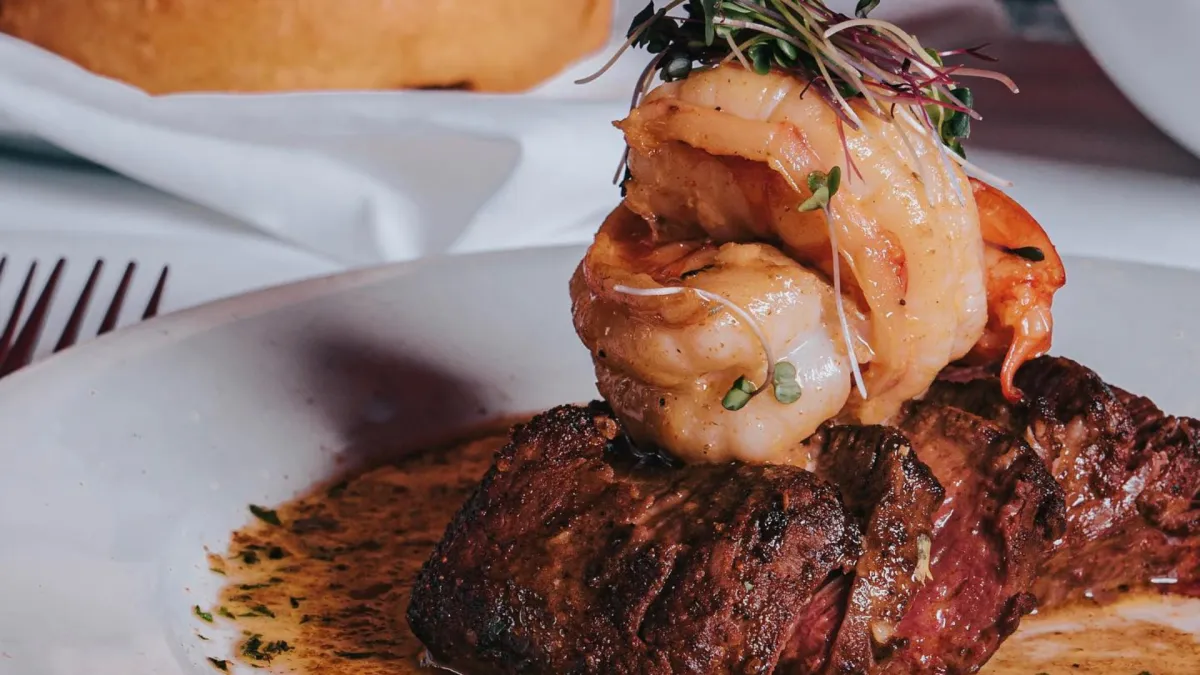 Gatsby’s Seafood & Steakhouse
