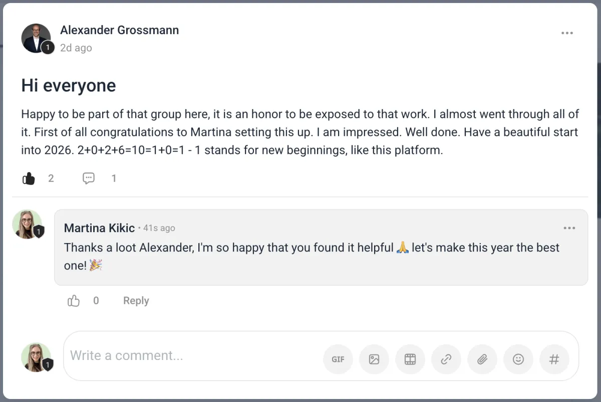 Detailed Trustpilot review praising a LinkedIn personal branding program for helping users stand out by posting with clarity and confidence. The reviewer says it's ideal for CEOs, founders, and professionals who want to build lasting reputations.