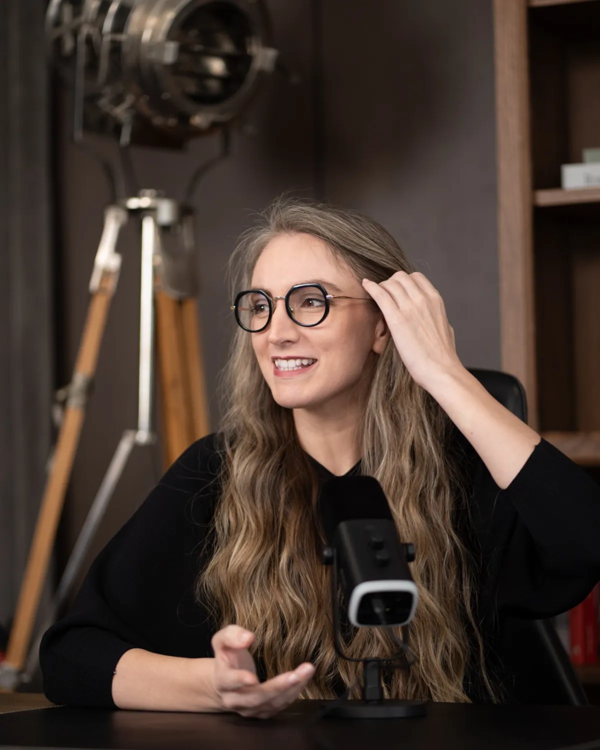 Martina Kikic, LinkedIn advisor and thought leadership strategist for senior executives and C-suite leaders, recording in studio at The Peace OS Consultancy in Dubai — speaker on LinkedIn personal branding, executive visibility, and turning offline reputation into inbound opportunities for senior professionals.