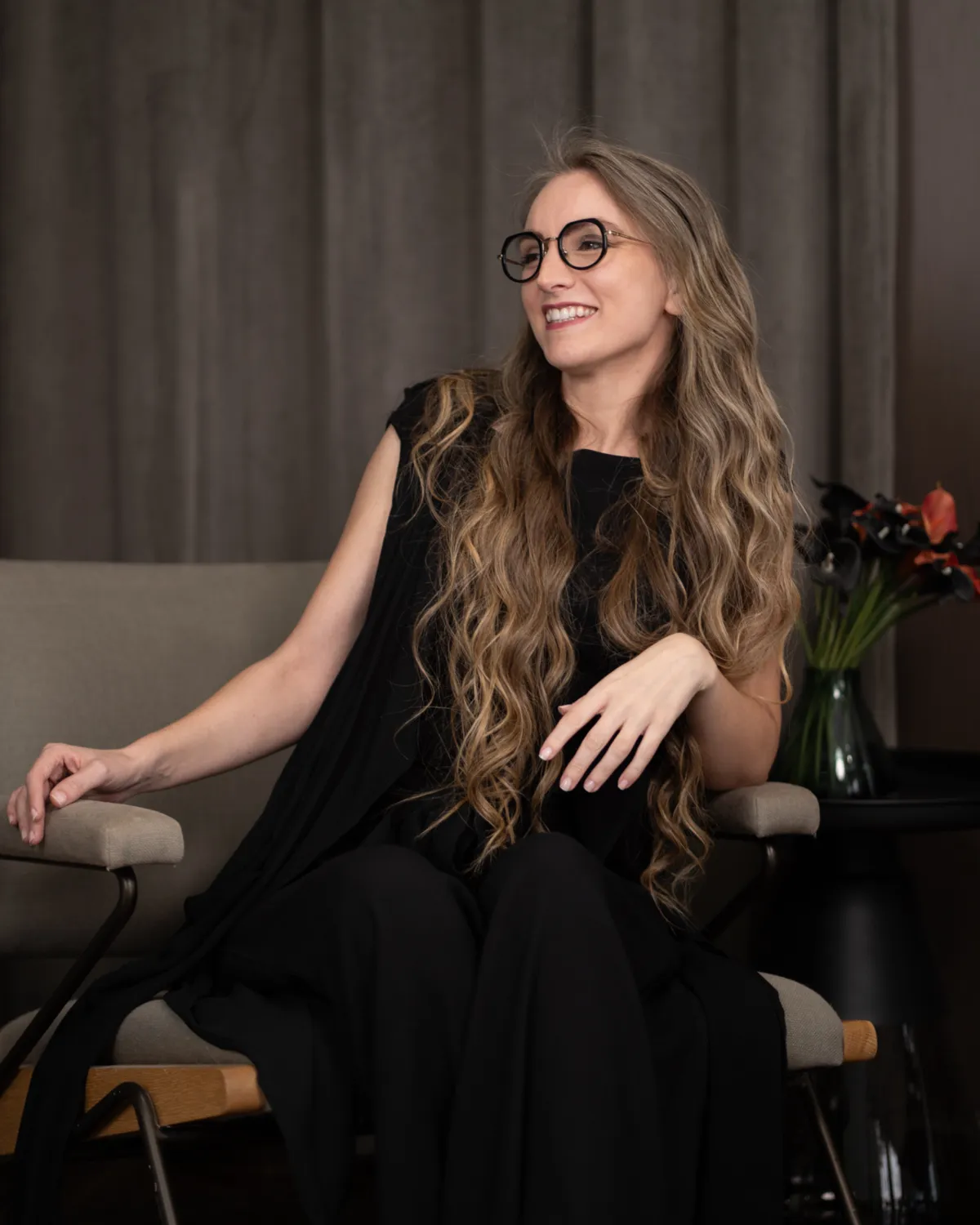 Martina Kikic, Founder of The Peace OS Consultancy and LinkedIn personal branding advisor, ranked #1 in the UAE for Leadership and Personal Branding by Favikon — working with founders, executives, and senior professionals to turn offline reputation into LinkedIn authority and inbound opportunity.