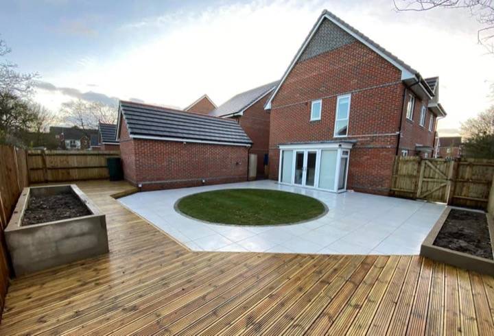 Decking with patio and circular turf lawn — decking installation in Reading