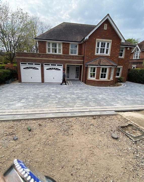 Block paved driveway with charcoal border at detached house — driveway installation in Reading, Berkshire