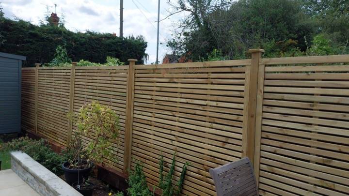Horizontal slatted timber fence — fencing installation in Reading, Berkshire
