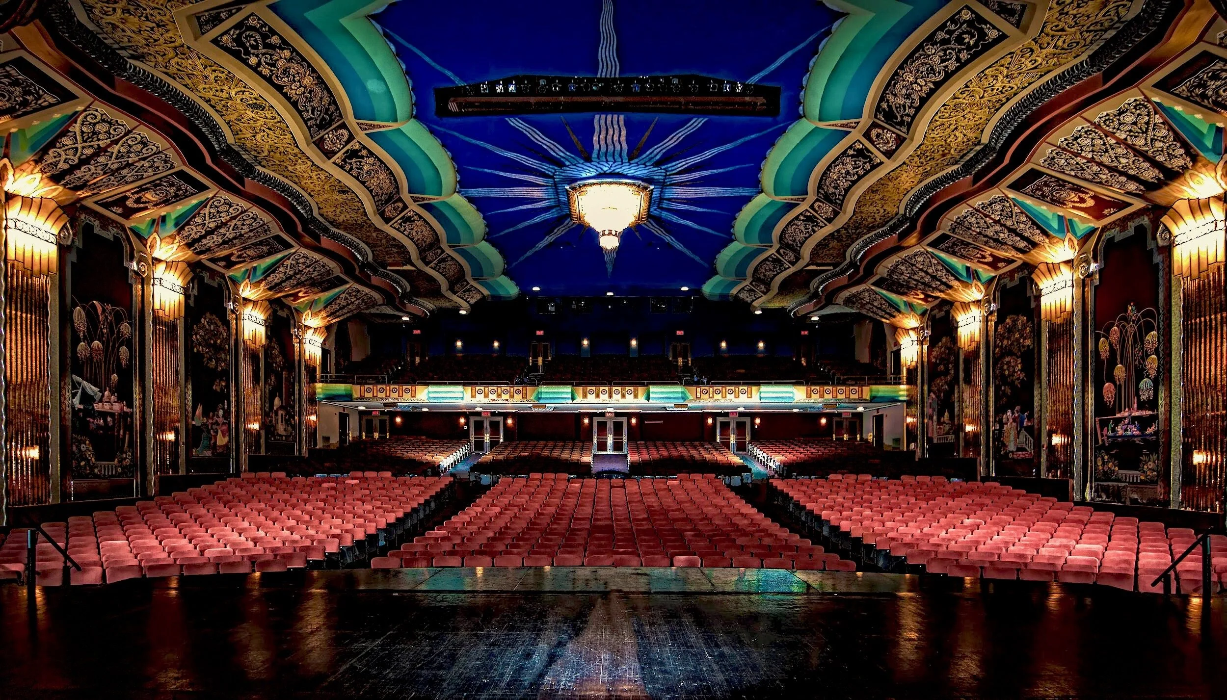 🎭 Paramount Theatre Aurora, IL – A Show-Stopping Experience You Can’t Miss!