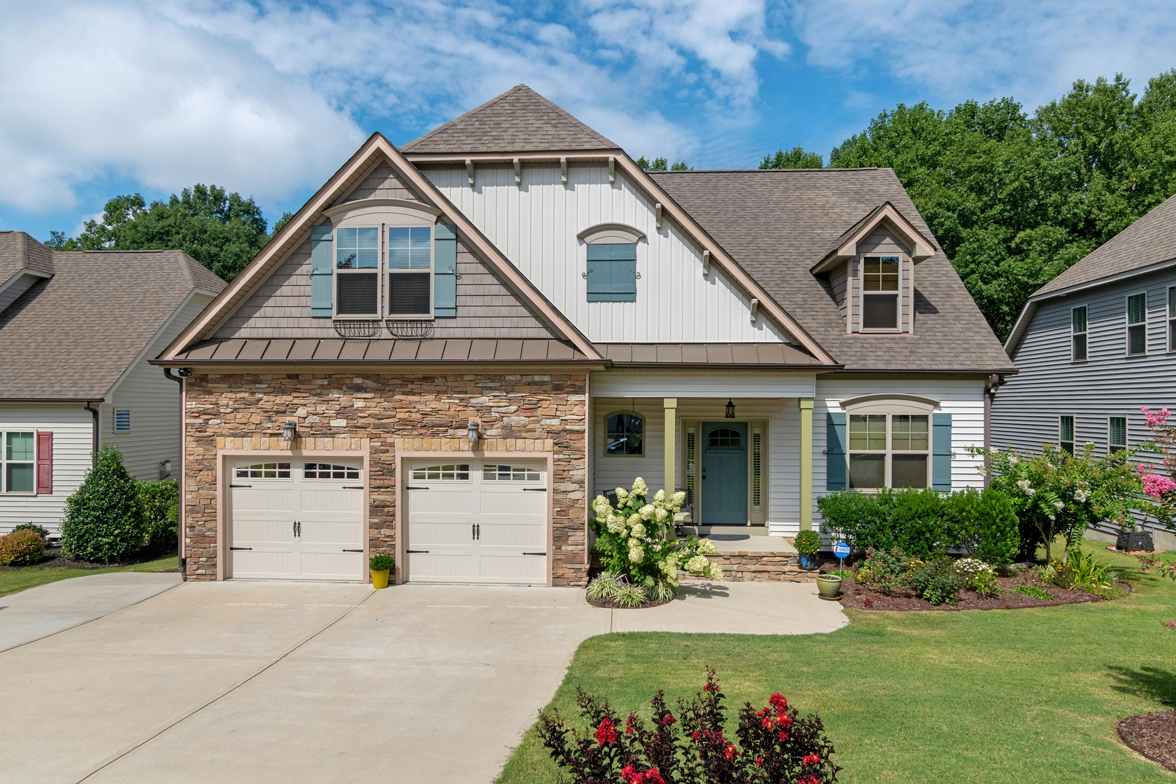 Homes in Huntersville
