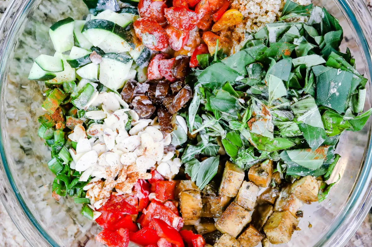 Veggie Full Quinoa Salad _ Choosing My Health _ Pre Mix
