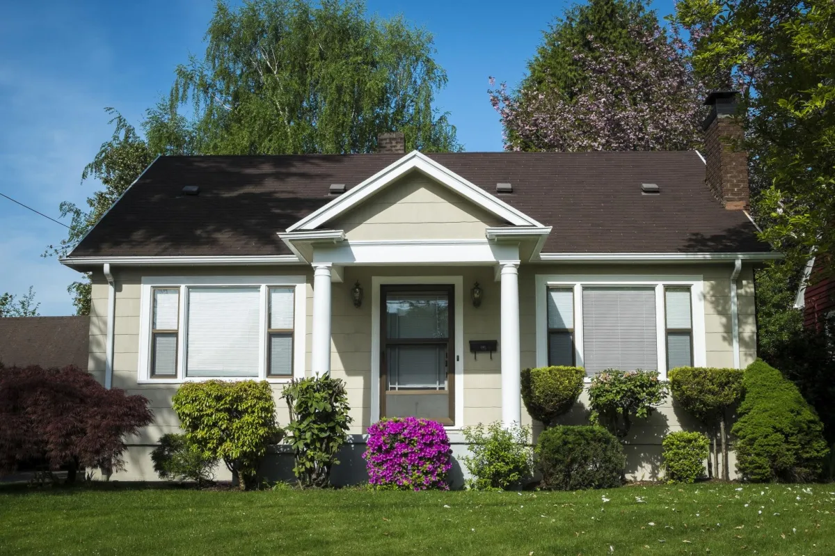 a small single family home in roanoke VA