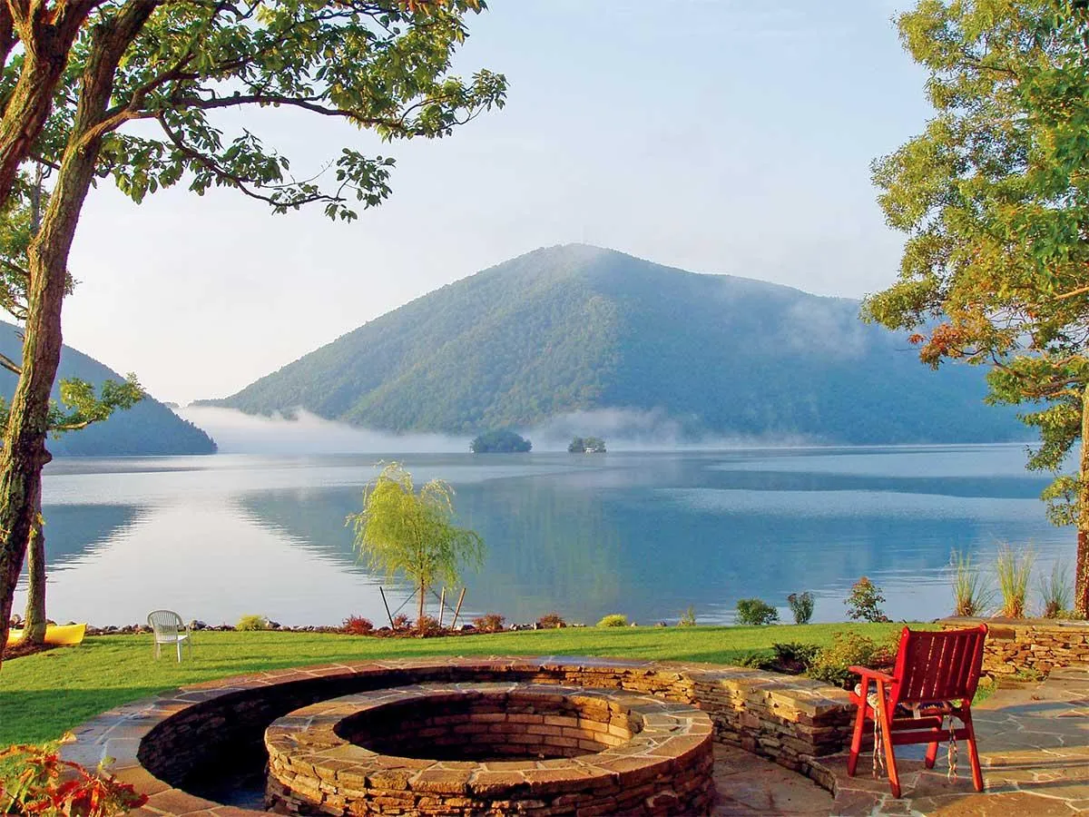 view of smith mountain lake