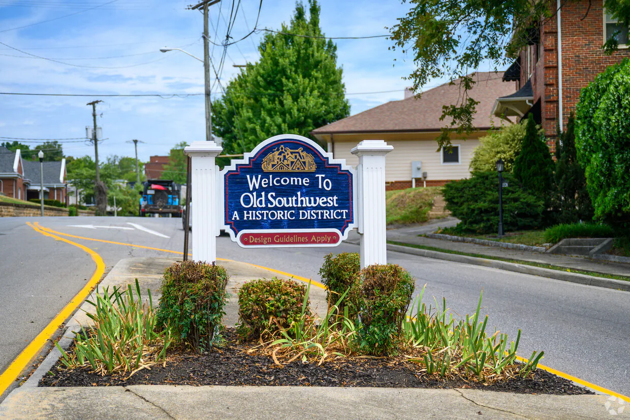 southwest roanoke real estate