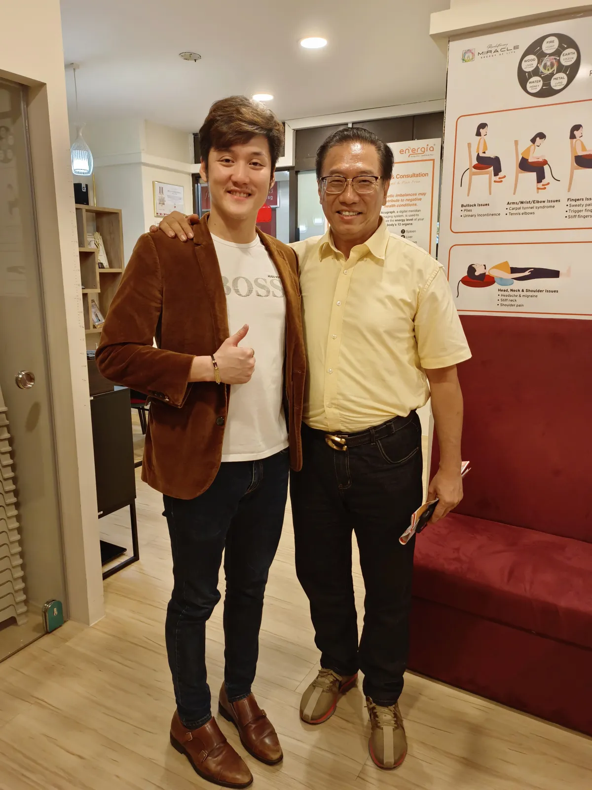 Alaric Ong with Gavin Lau, IPO consultant