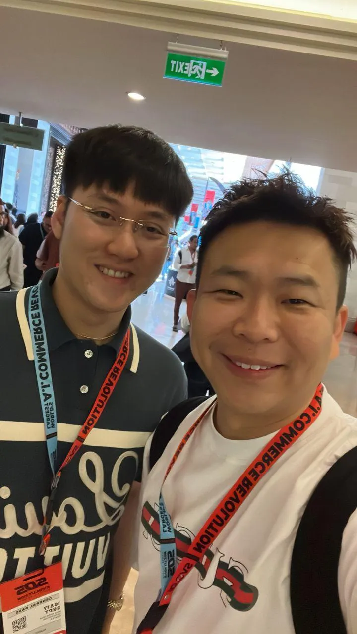 Alaric Moses Ong with Terence Cao Guohui