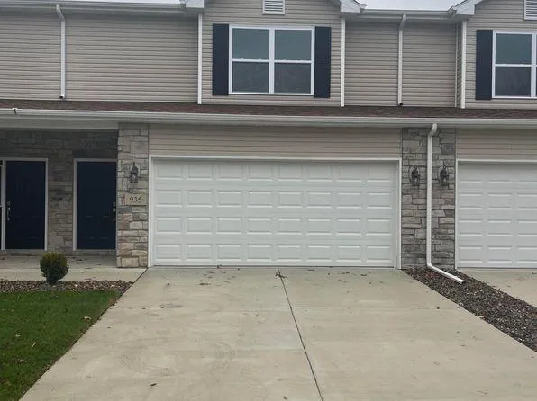 Bend Concrete builds and installs Driveway