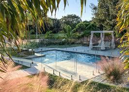Pool Elclosures Janesville WI