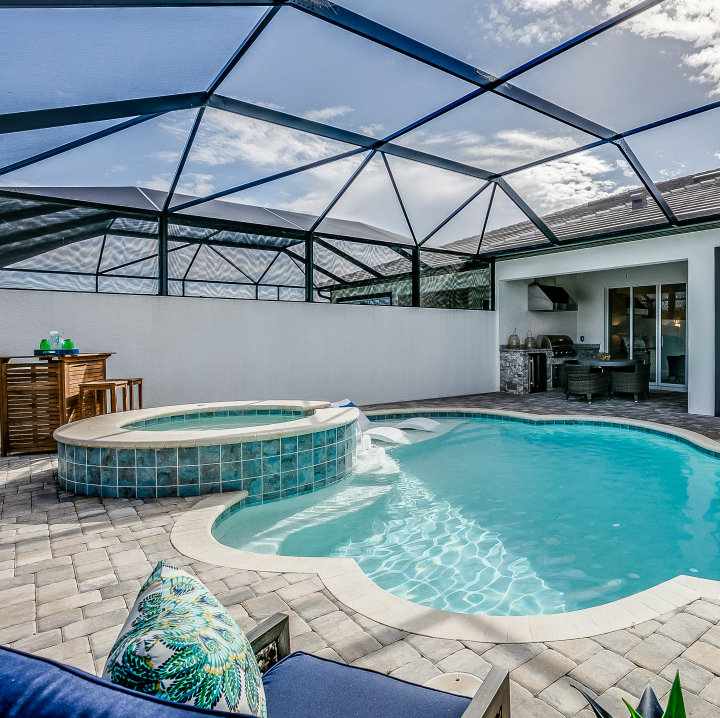 Pool Screen Enclosure 